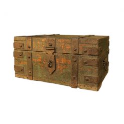 Petit coffre patiné - Mes Découvertes brocante en ligne