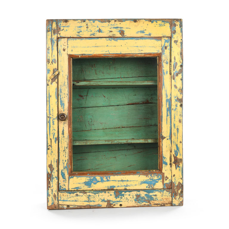Petite vitrine en bois patiné | Mes Découvertes - Julien Cohen