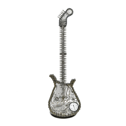 Guitare décorative en métaux assemblés à la main