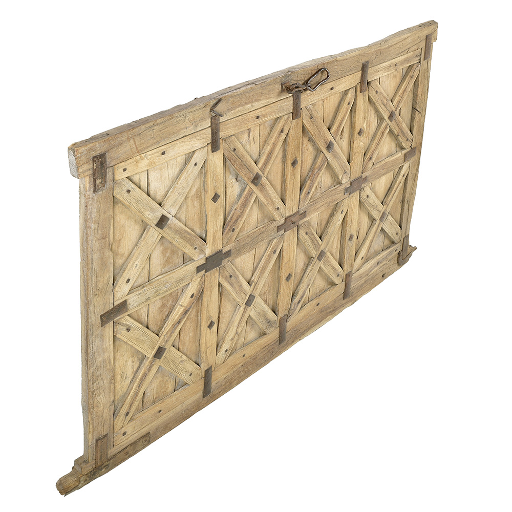 porte-bois-sculptee_003