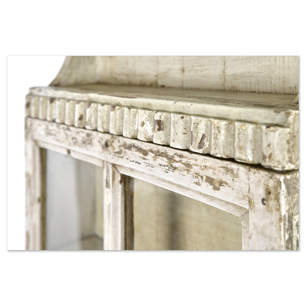 petit-placard-pharmacie_007